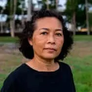 Retrato de Irma Méndez, usuaria que comparte su experiencia personal sobre el cuidado de la salud articular en Perú.